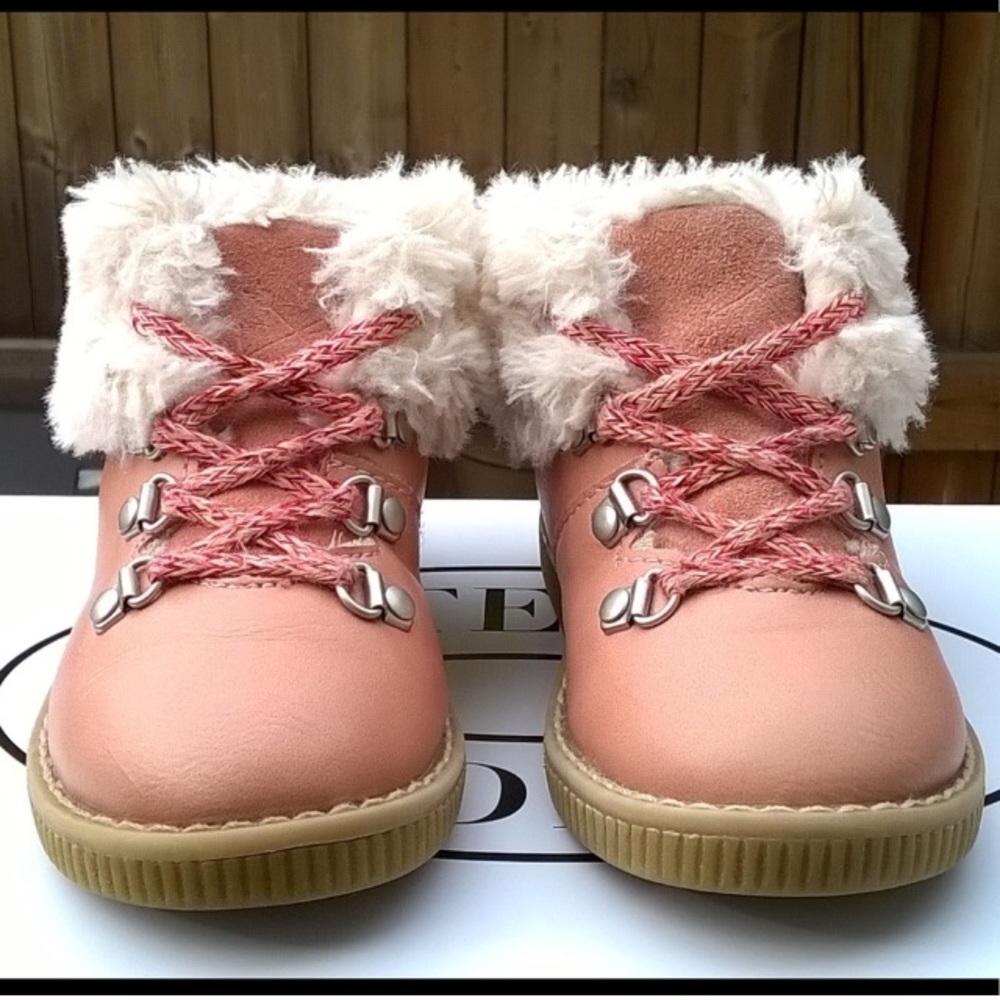 Zara Toddler Shoes Size 5c